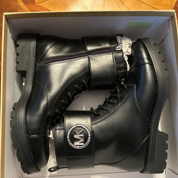 MICHAEL Michael Kors Shoes - Michael Kors Tatum Ankle Boot Black Size 8M